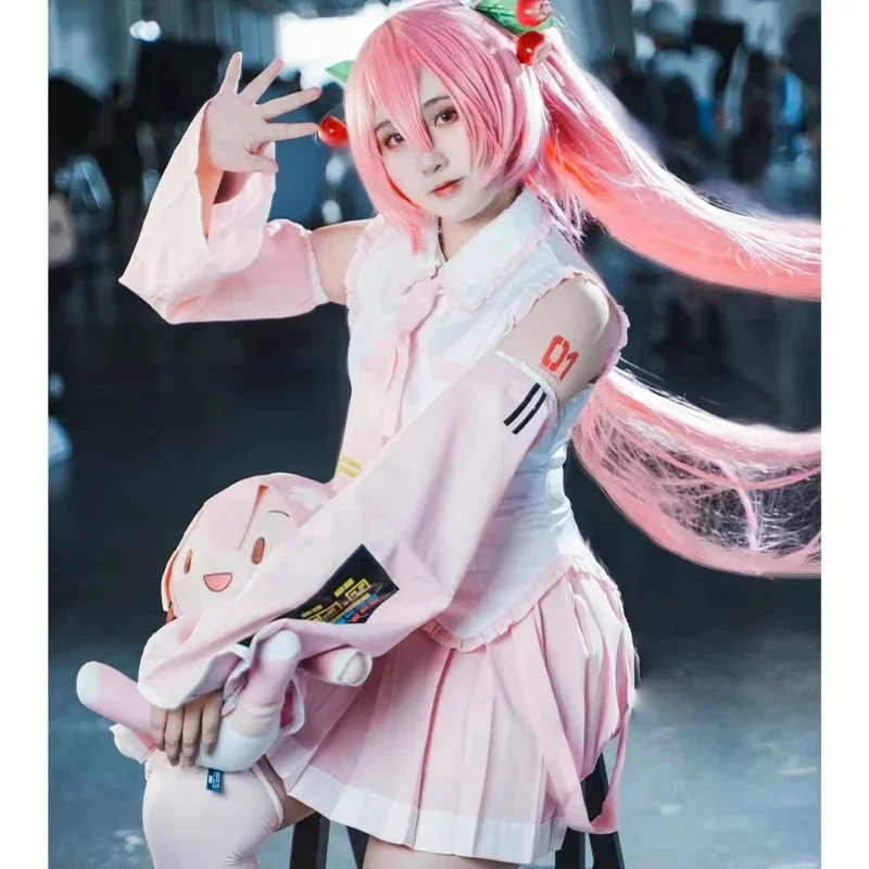 Anime Cosplay Youtube Shorts - Anime Beginner Future Sakura Vocaloid Miku