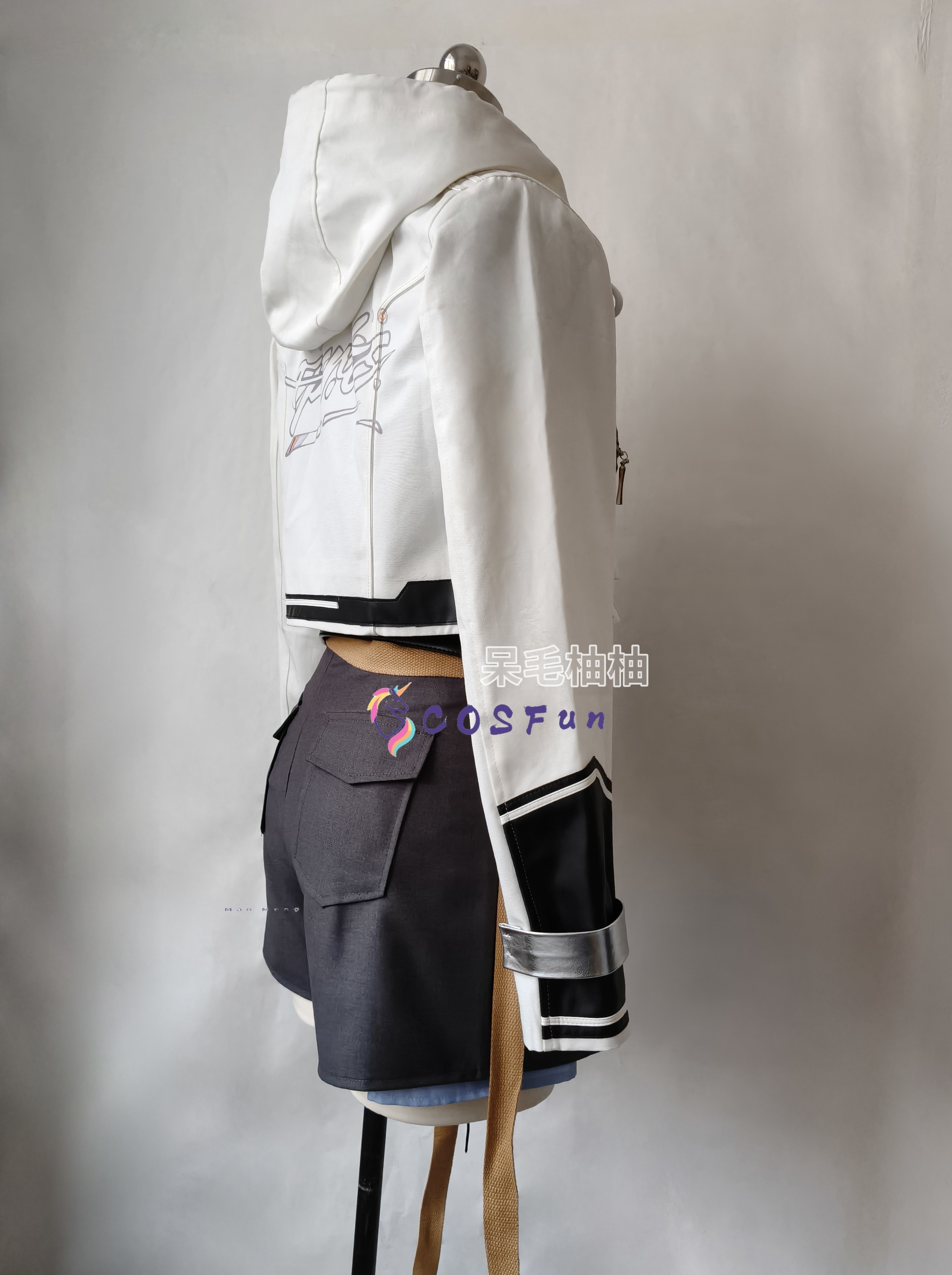 Love and Deepspace Heroine Sil - Anime Cosplay Show 리뷰 및 가격
